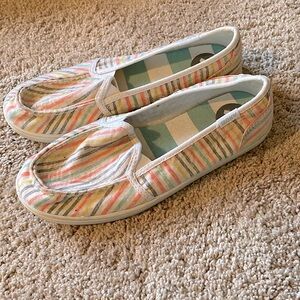Roxy slip on shoes